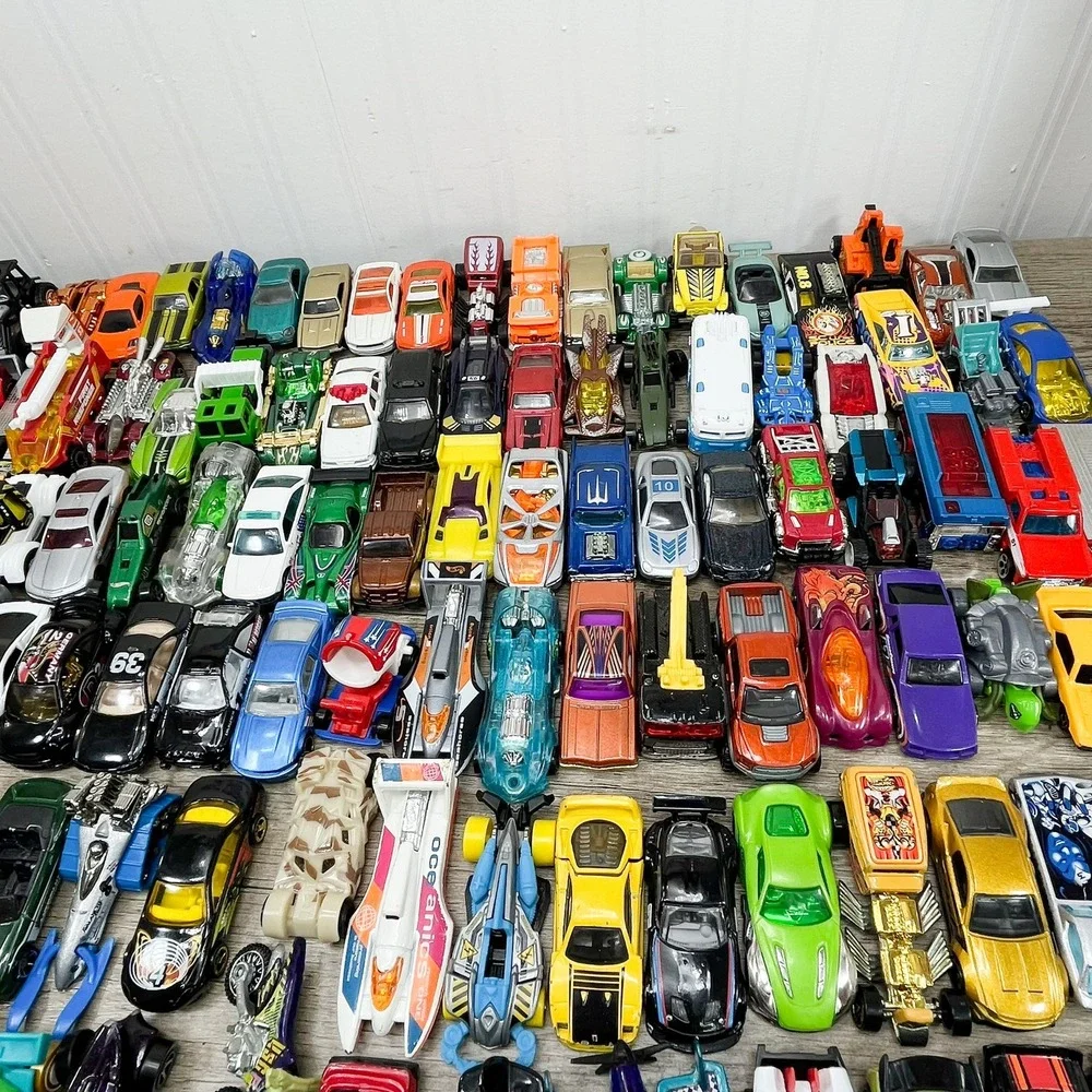 Mixed Lot‎ of 150 Hot Wheels Matchbox Die Cast Cars Trucks Planes Multi Color